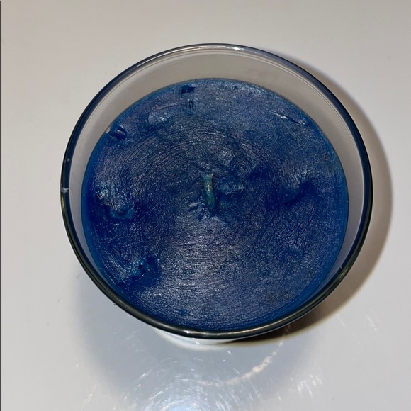 Blind Barber Tompkins Smoke Leather Candle - Picture 4 of 5